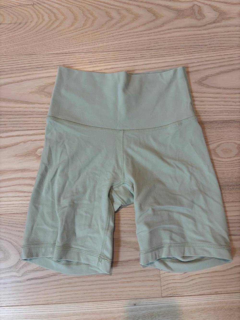 XS Aritzia High-Waist Sage Green Biker Shorts